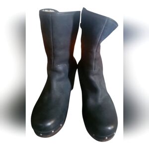 UGG Lynnea Black Leather Foldover Shearling Lined Clog Boots Wood Heel Sz 7